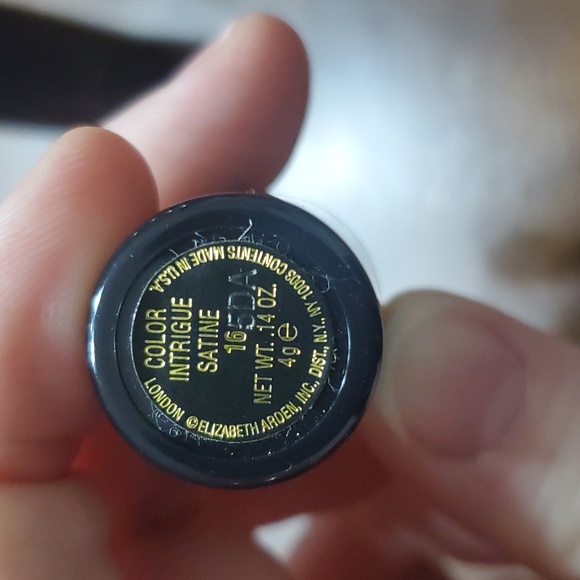 New Elizabeth Arden lipstick - Picture 3 of 3